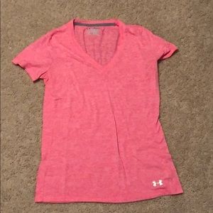 Under Armour V-Neck Semi-Fitted Tee-Women’s size M
